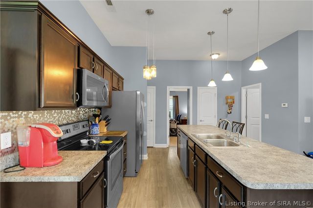 3922 Mariah Drive, New Albany, IN 47150