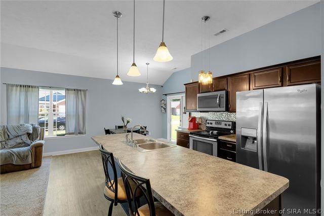 3922 Mariah Drive, New Albany, IN 47150