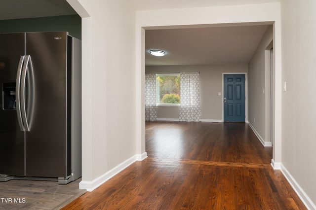 386 Timbertree Branch Road, Kingsport, TN 37660