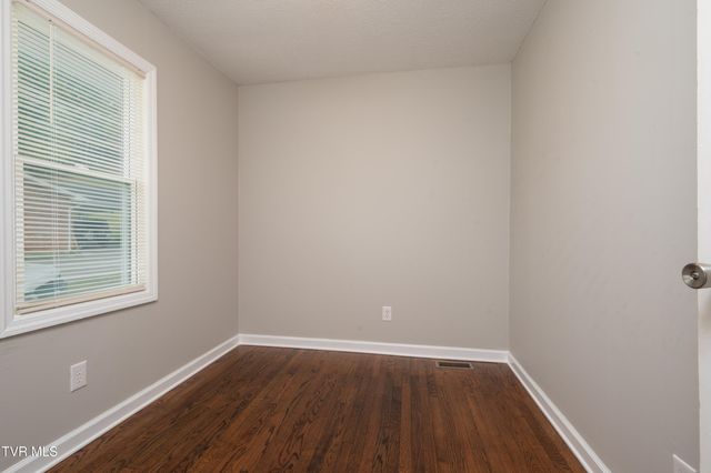 386 Timbertree Branch Road, Kingsport, TN 37660