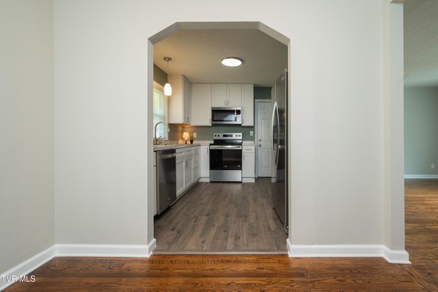 386 Timbertree Branch Road, Kingsport, TN 37660