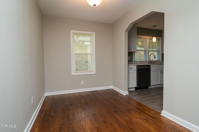 386 Timbertree Branch Road, Kingsport, TN 37660