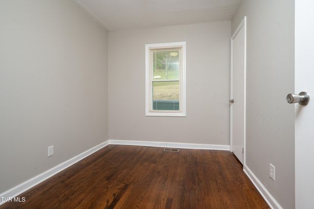 386 Timbertree Branch Road, Kingsport, TN 37660