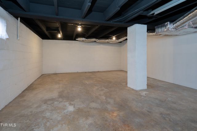 386 Timbertree Branch Road, Kingsport, TN 37660