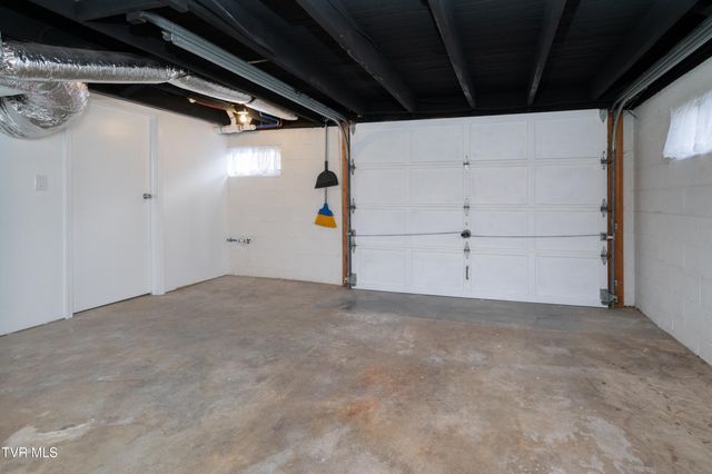 386 Timbertree Branch Road, Kingsport, TN 37660