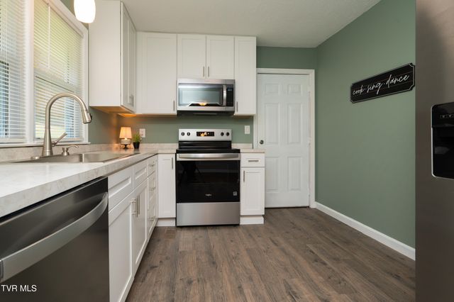 386 Timbertree Branch Road, Kingsport, TN 37660