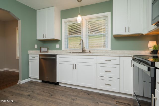 386 Timbertree Branch Road, Kingsport, TN 37660