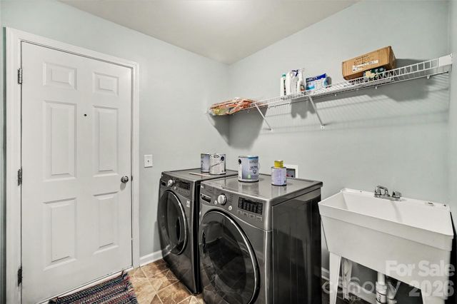 2172 Southridge Drive, Belmont, NC 28012