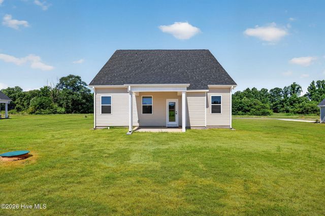 102 Maverick Lane, Dunn, NC 28334