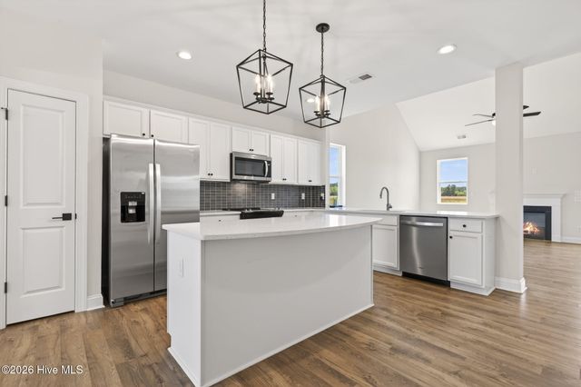 102 Maverick Lane, Dunn, NC 28334