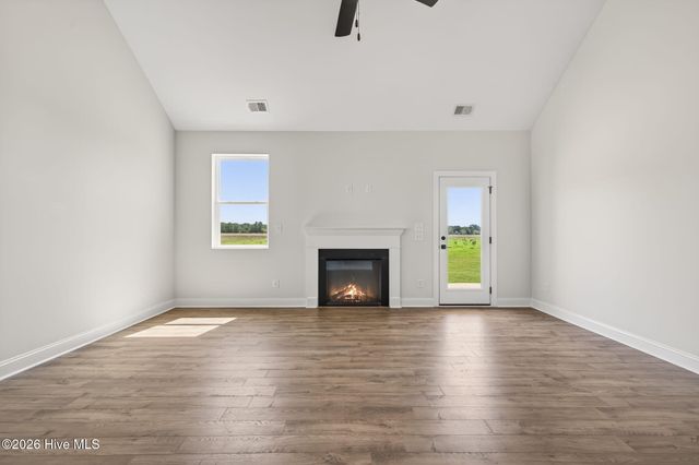 102 Maverick Lane, Dunn, NC 28334
