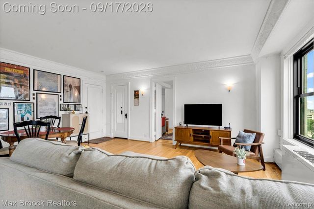 15 E Kirby Street 820, Detroit, MI 48202
