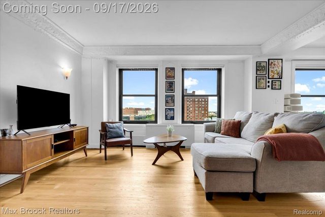 15 E Kirby Street 820, Detroit, MI 48202