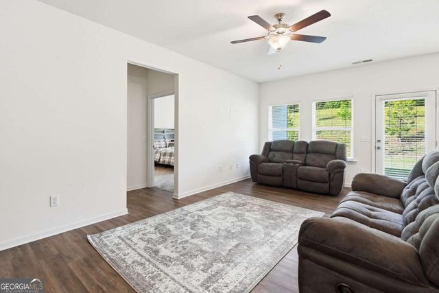 175 Crossroad Circle, Jasper, GA 30143