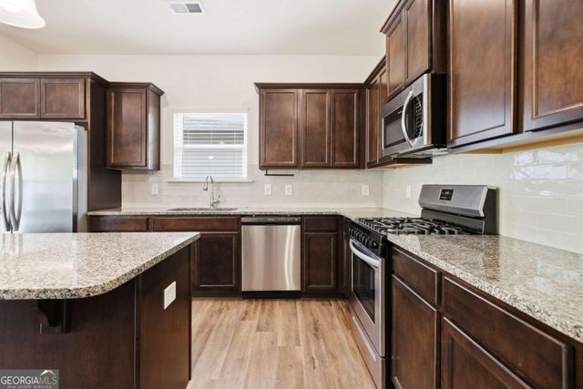 175 Crossroad Circle, Jasper, GA 30143