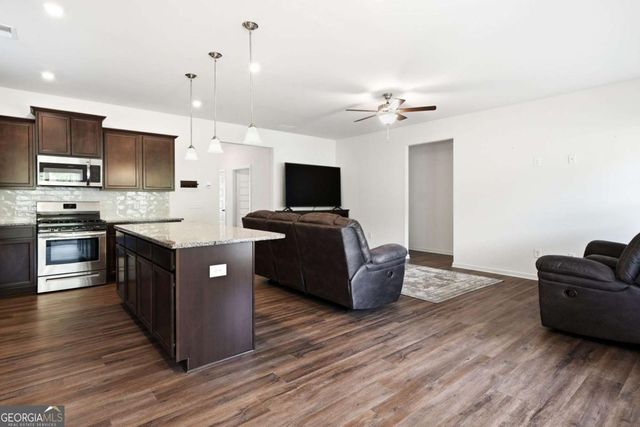175 Crossroad Circle, Jasper, GA 30143