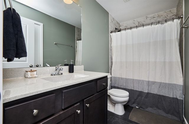 4703 Wisconsin Avenue, Des Moines, IA 50317
