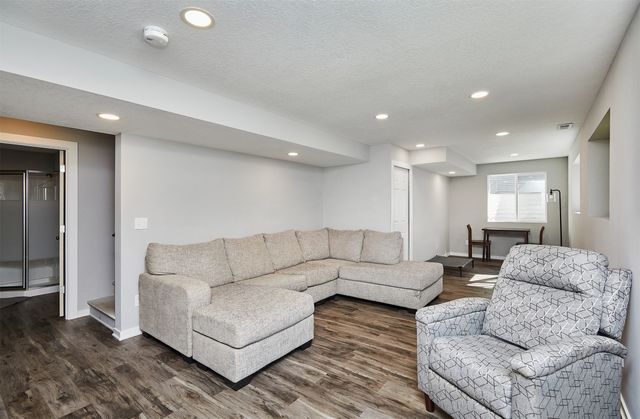 4703 Wisconsin Avenue, Des Moines, IA 50317