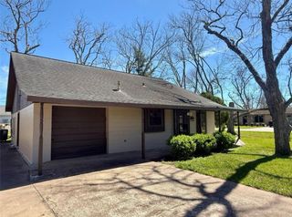 201 2nd Street, Brazoria, TX 77422