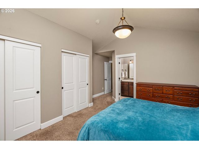 5407 Se FLAVEL St, Portland, OR 97206