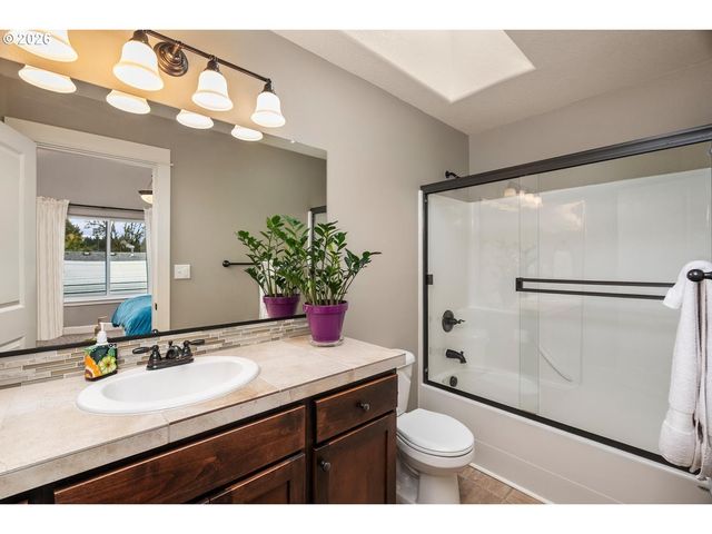 5407 Se FLAVEL St, Portland, OR 97206