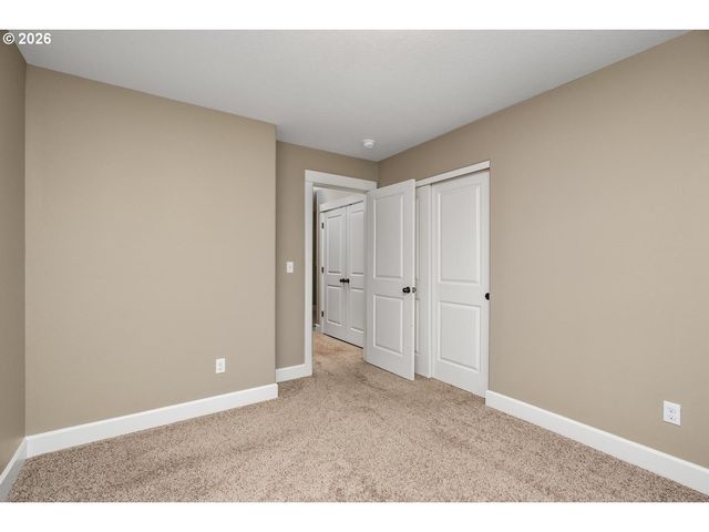 5407 Se FLAVEL St, Portland, OR 97206