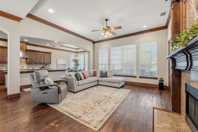 10853 Southbury Lane, Frisco, TX 75033