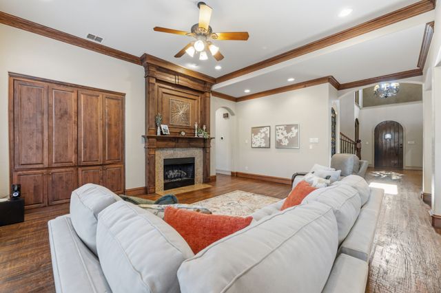 10853 Southbury Lane, Frisco, TX 75033