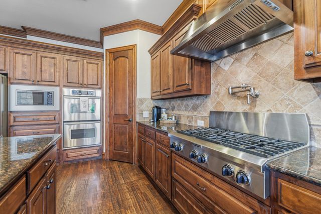 10853 Southbury Lane, Frisco, TX 75033