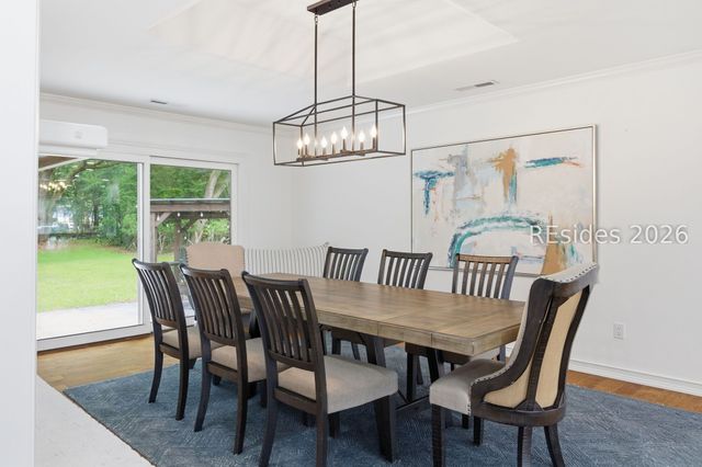 35 Outpost Ln, Hilton Head Island, SC 29928