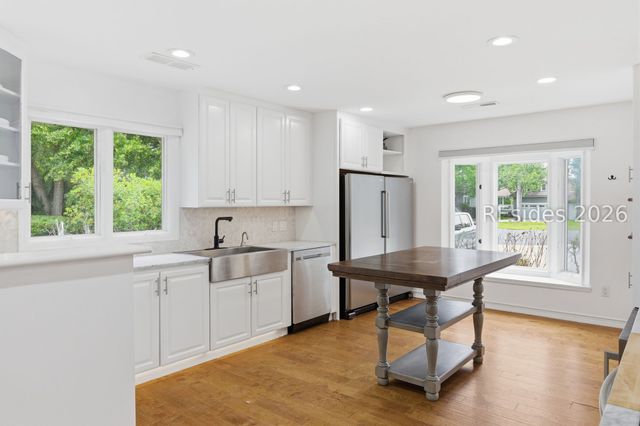 35 Outpost Ln, Hilton Head Island, SC 29928