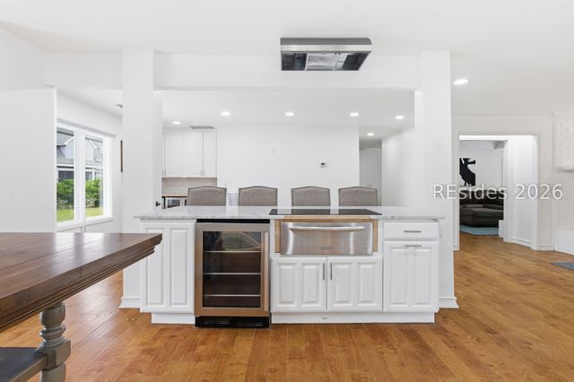 35 Outpost Ln, Hilton Head Island, SC 29928