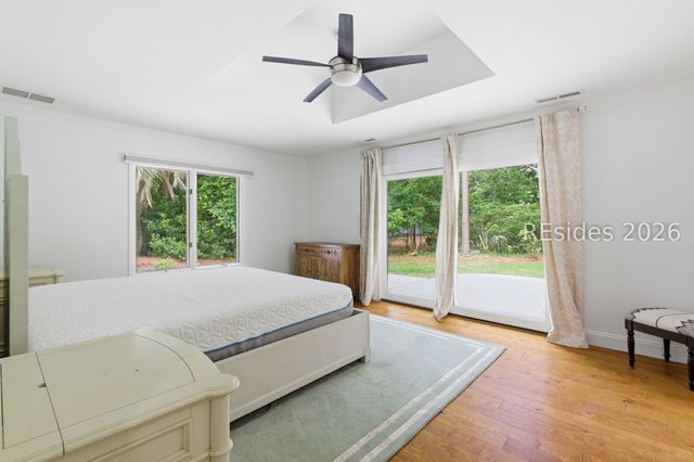 35 Outpost Ln, Hilton Head Island, SC 29928
