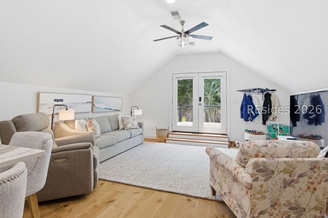35 Outpost Ln, Hilton Head Island, SC 29928