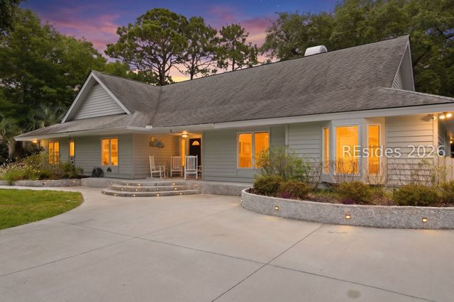 35 Outpost Ln, Hilton Head Island, SC 29928