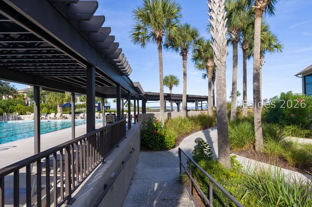 35 Outpost Ln, Hilton Head Island, SC 29928