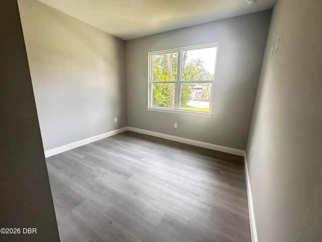 221 W Euclid Avenue, Deland, FL 32720