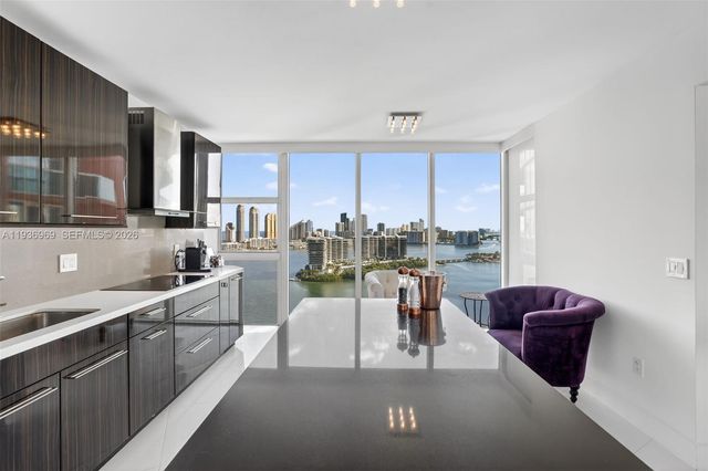 3370 Hidden Bay Dr 2711, Aventura, FL 33180