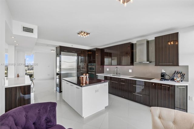 3370 Hidden Bay Dr 2711, Aventura, FL 33180