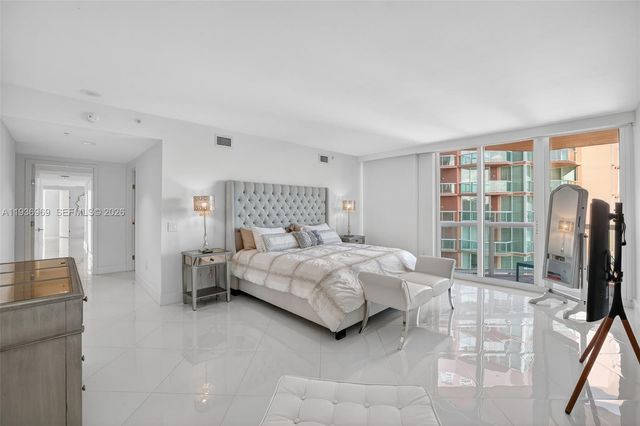 3370 Hidden Bay Dr 2711, Aventura, FL 33180