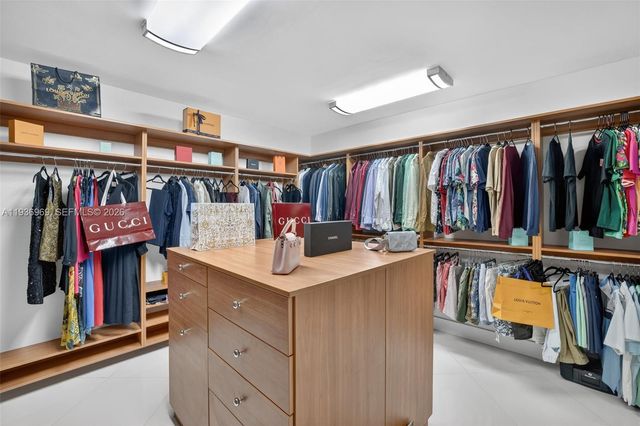 3370 Hidden Bay Dr 2711, Aventura, FL 33180