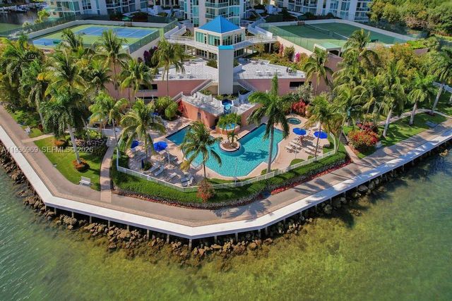 3370 Hidden Bay Dr 2711, Aventura, FL 33180