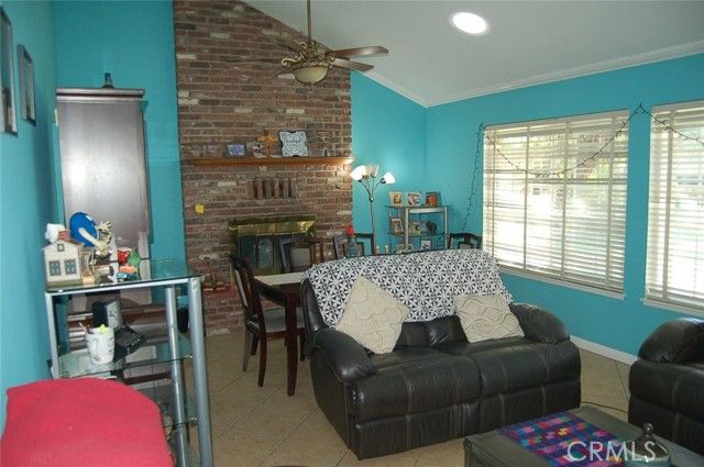 395 S Tamarisk, Rialto, CA 92376