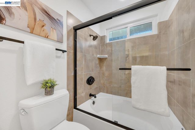 7331 Elmwood Cir, Pleasanton, CA 94588