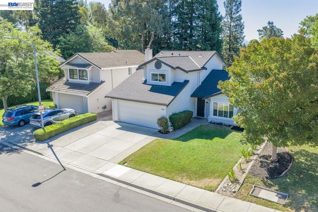 7331 Elmwood Cir, Pleasanton, CA 94588