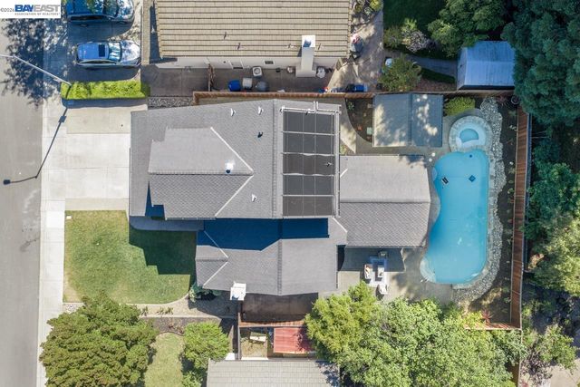 7331 Elmwood Cir, Pleasanton, CA 94588