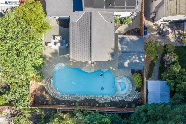 7331 Elmwood Cir, Pleasanton, CA 94588