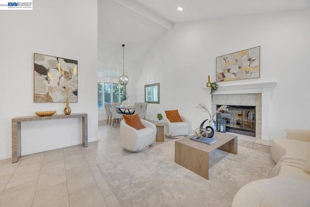 7331 Elmwood Cir, Pleasanton, CA 94588