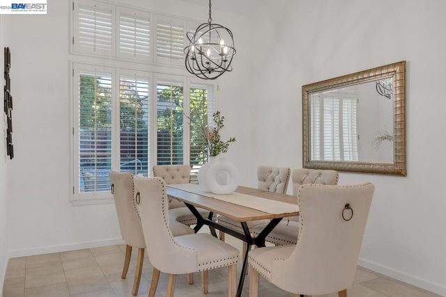 7331 Elmwood Cir, Pleasanton, CA 94588