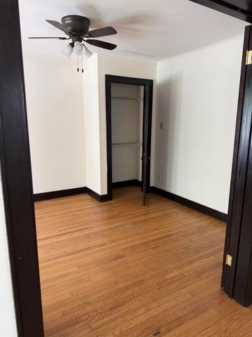 205 Michigan Avenue, Valparaiso, IN 46383